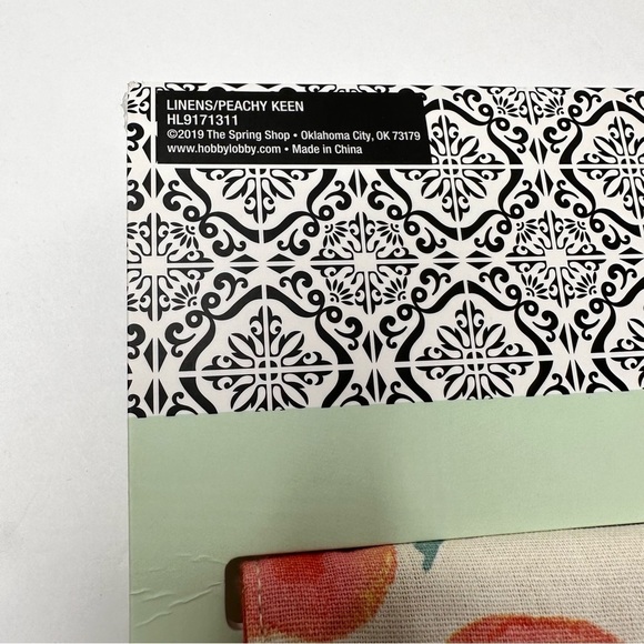 Spring Peach Table Runner Peachy Keen 14in x 72in Linens New Kitchen Dining - Picture 6 of 6